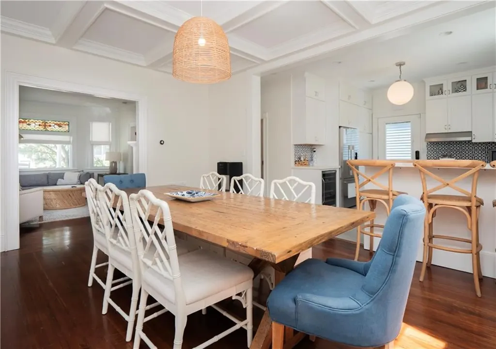 27 Mann Avenue Newport RI 02840