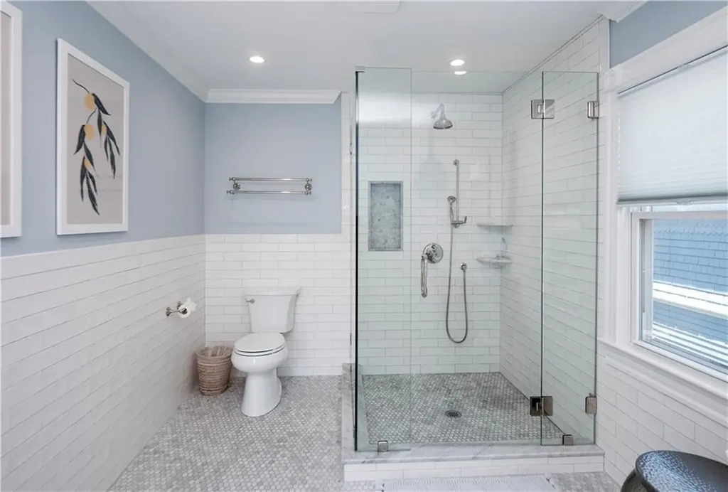 27 Mann Avenue Newport RI 02840