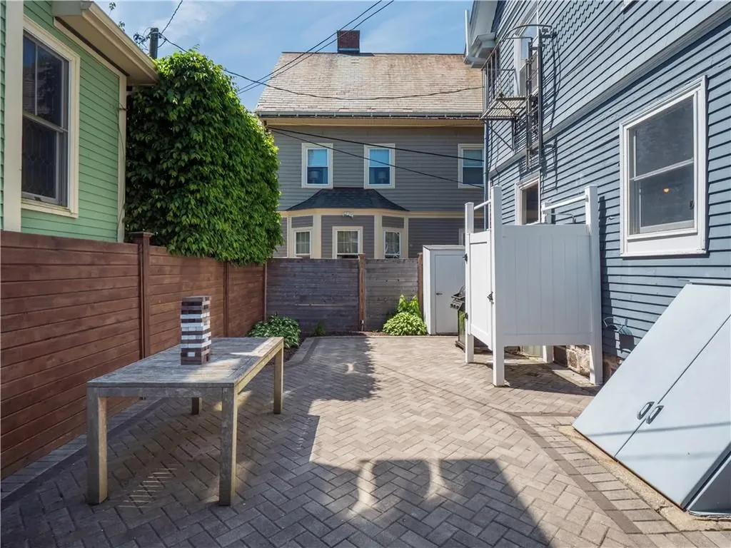 27 Mann Avenue Newport RI 02840