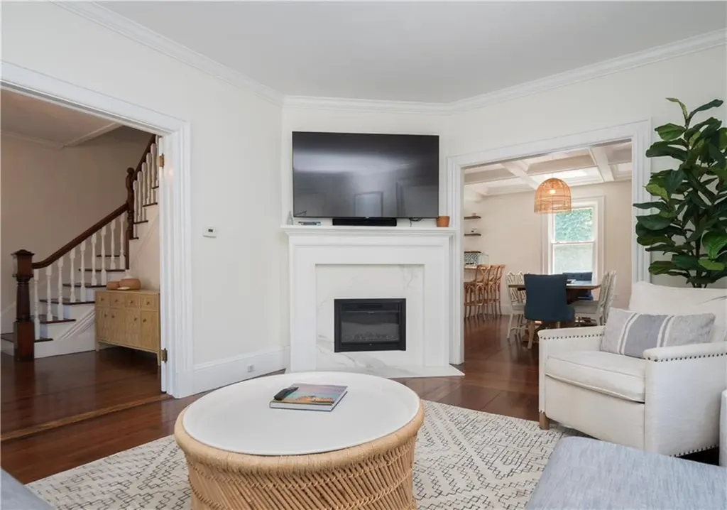 27 Mann Avenue Newport RI 02840