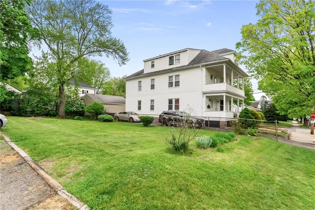 137 Sharon Street Providence RI 02908