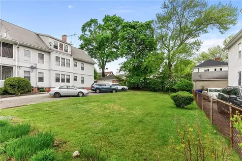 137 Sharon Street Providence RI 02908