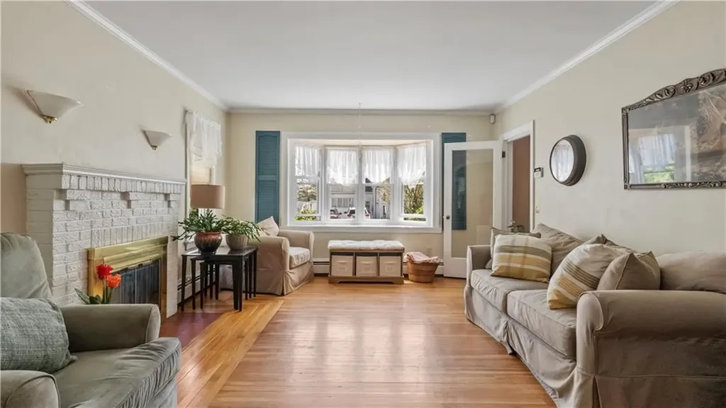 19 Griswold Avenue Cranston RI 02910