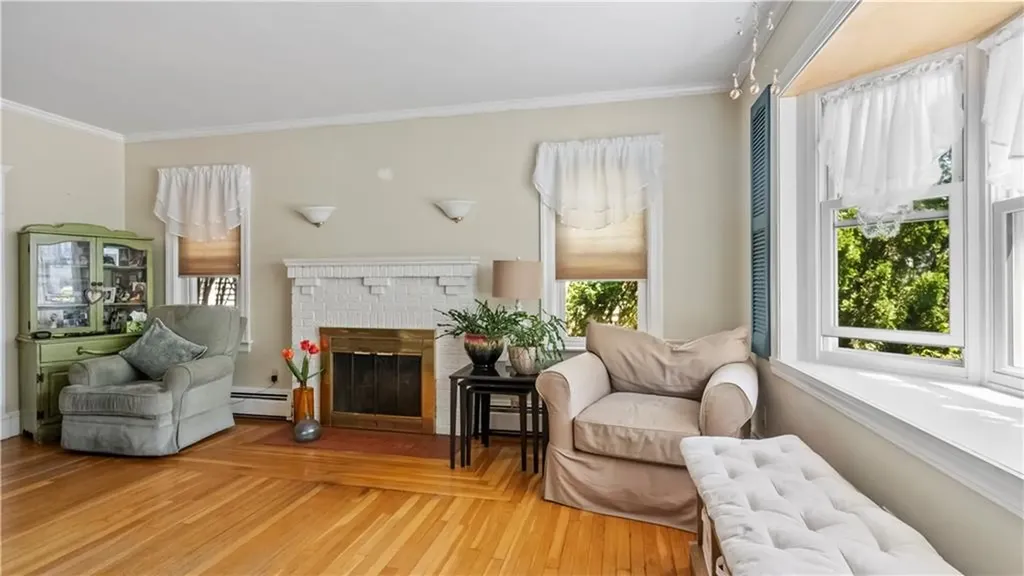 19 Griswold Avenue Cranston RI 02910