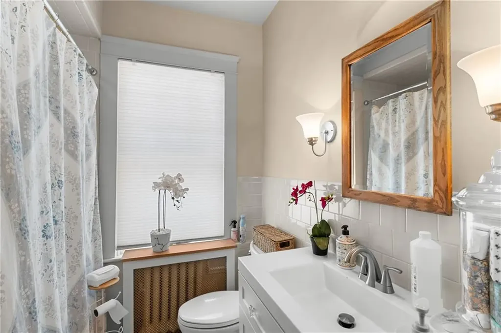 143 Sharon Street Providence RI 02908