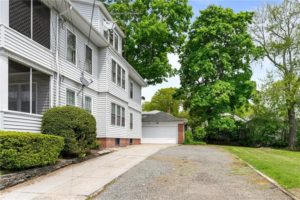 143 Sharon Street Providence RI 02908