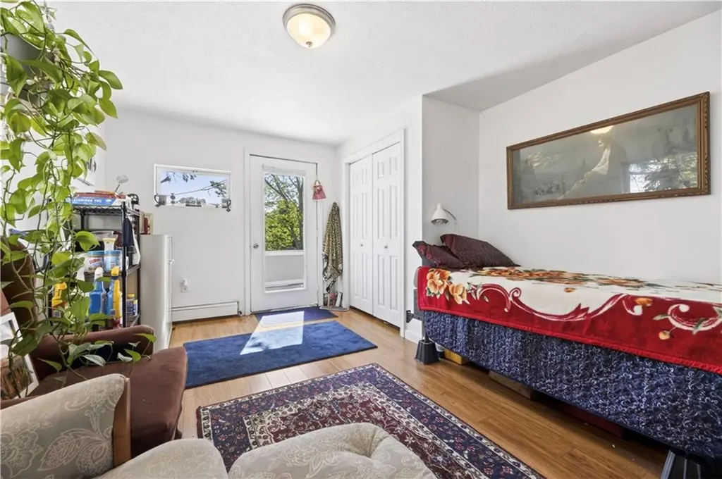 16 Courtway Street Narragansett RI 02882