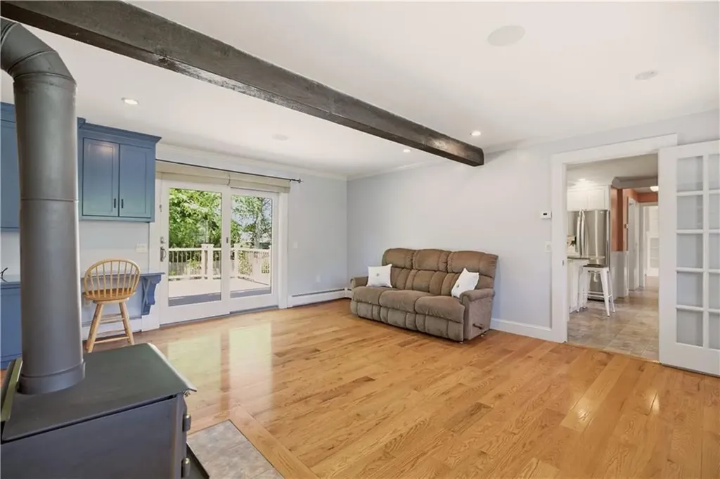 5 Heritage Road Bristol RI 02809