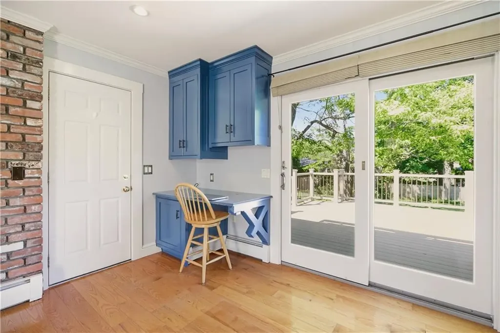 5 Heritage Road Bristol RI 02809