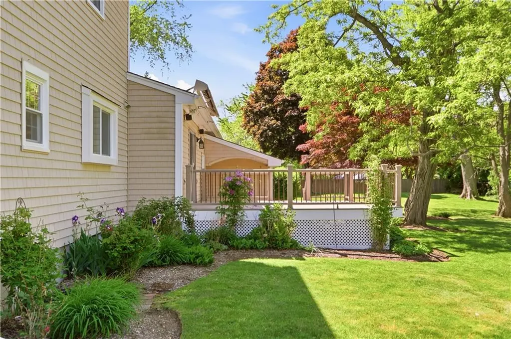 5 Heritage Road Bristol RI 02809