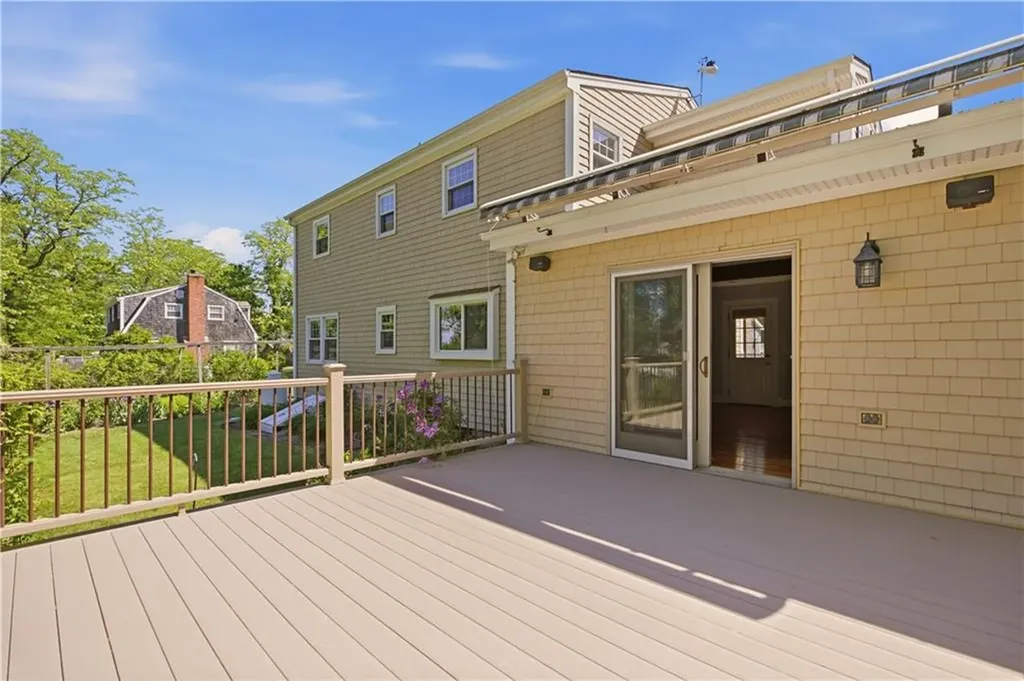 5 Heritage Road Bristol RI 02809