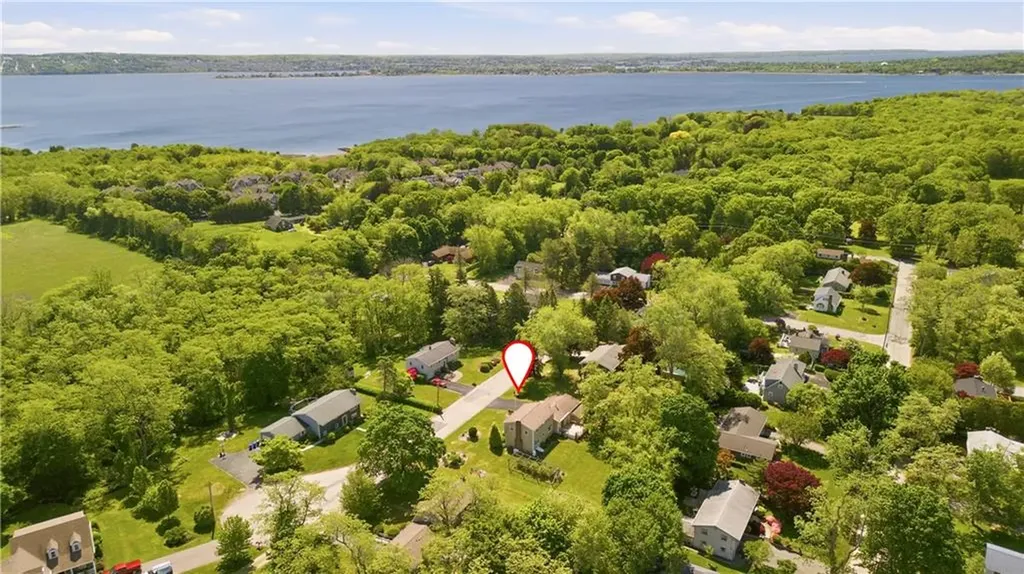5 Heritage Road Bristol RI 02809