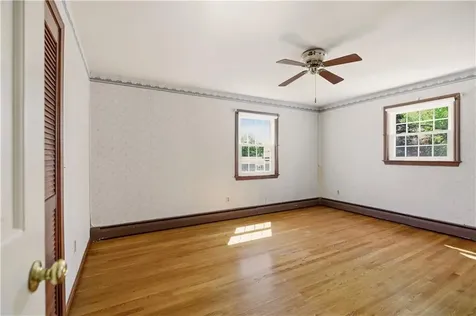 5 Heritage Road Bristol RI 02809