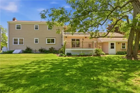5 Heritage Road Bristol RI 02809