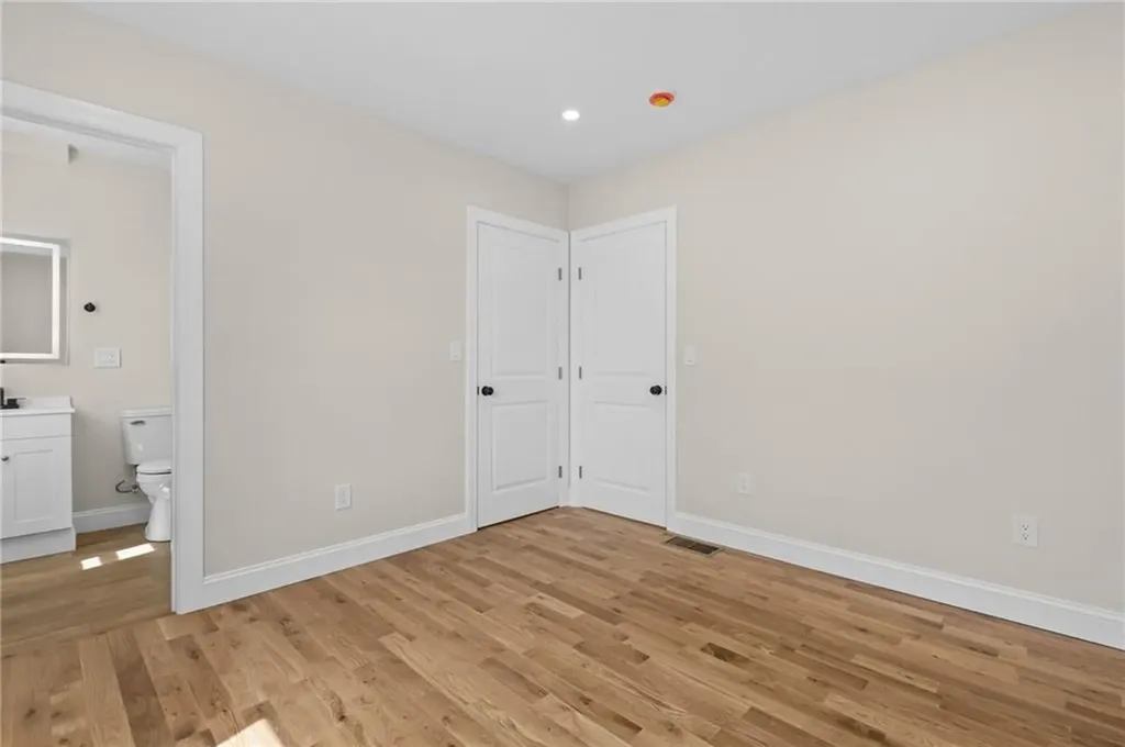 129 Briggs Street Providence RI 02905