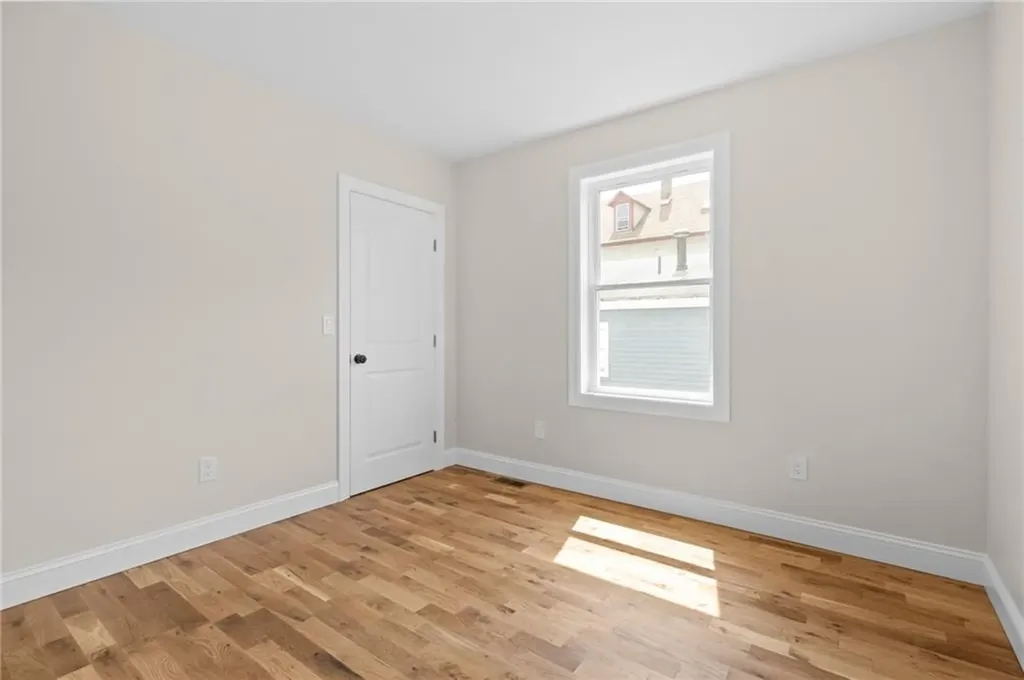 129 Briggs Street Providence RI 02905