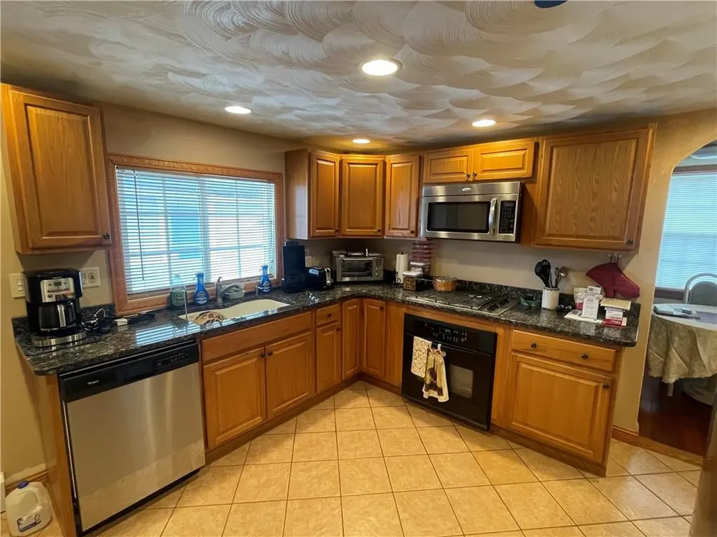 50 Washington Avenue East Providence RI 02915