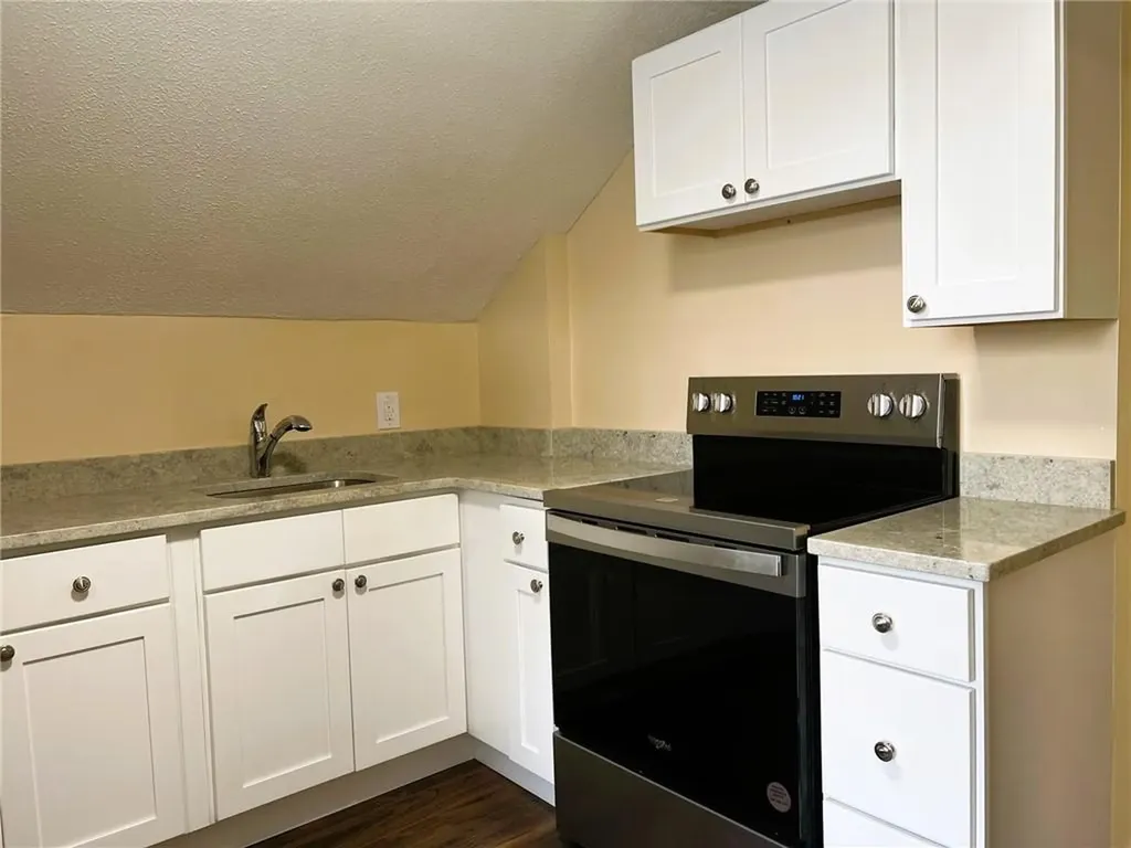 85 Orchard Street Woonsocket RI 02895