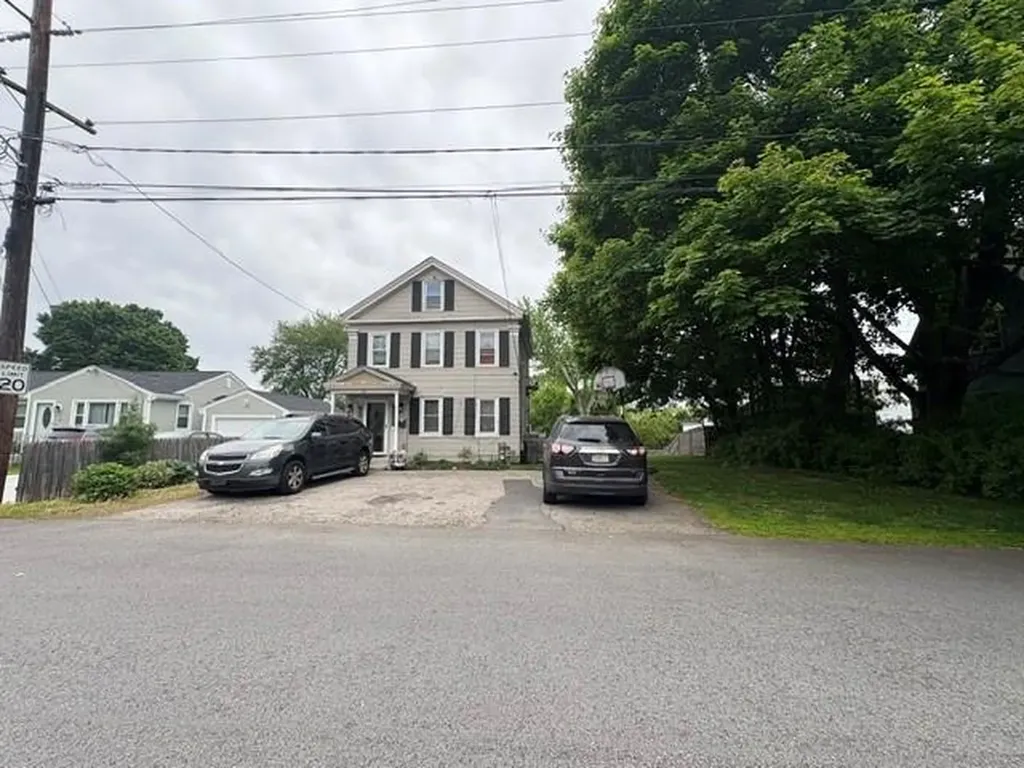 74 Allen Avenue North Providence RI 02911