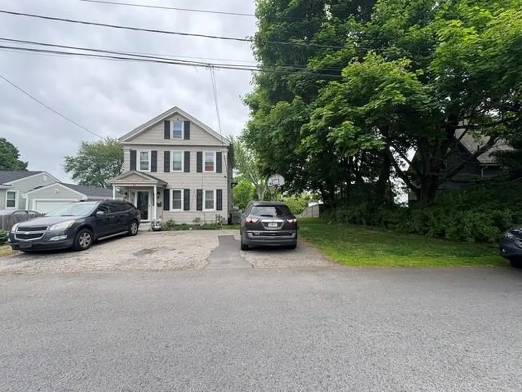 74 Allen Avenue North Providence RI 02911
