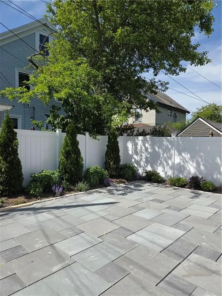 33 Slocum Street Newport RI 02840