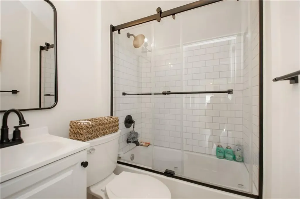 33 Slocum Street Newport RI 02840