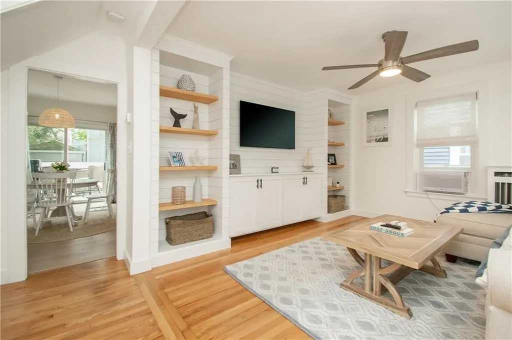 33 Slocum Street Newport RI 02840