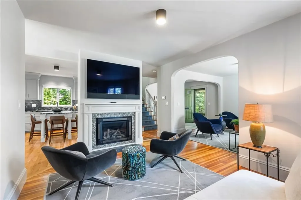 10 Pine Road Sharon MA 02067