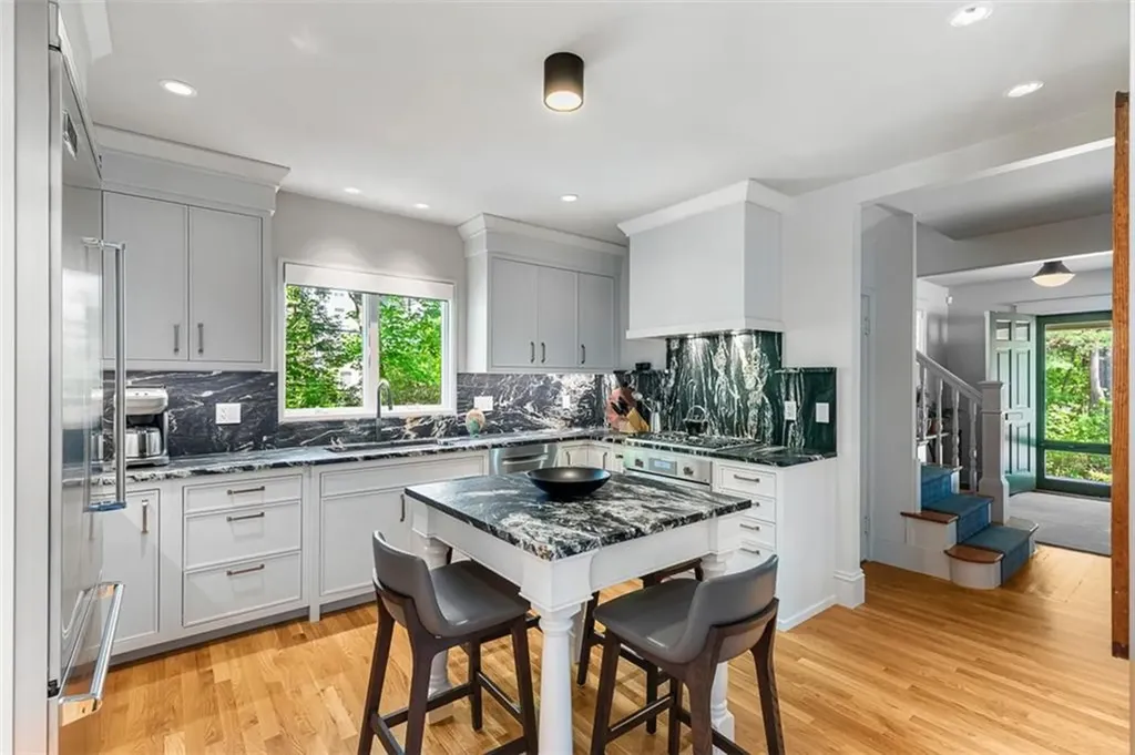 10 Pine Road Sharon MA 02067