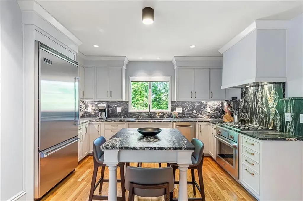 10 Pine Road Sharon MA 02067
