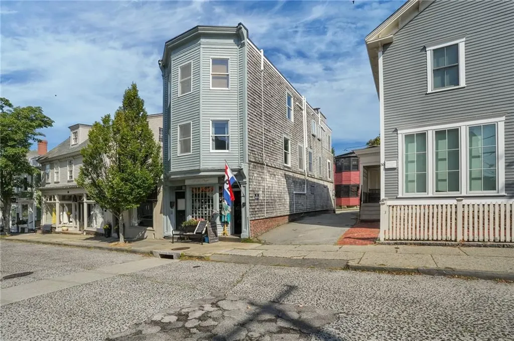 26 Franklin Street Newport RI 02840