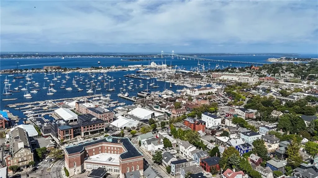 26 Franklin Street Newport RI 02840