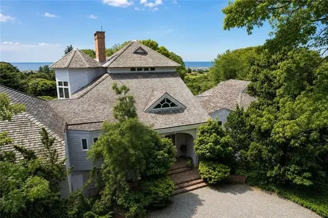 18 E Hills Road Westerly RI 02891