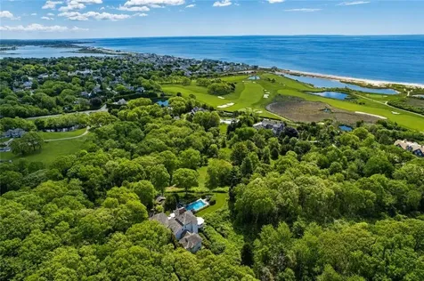 18 E Hills Road Westerly RI 02891