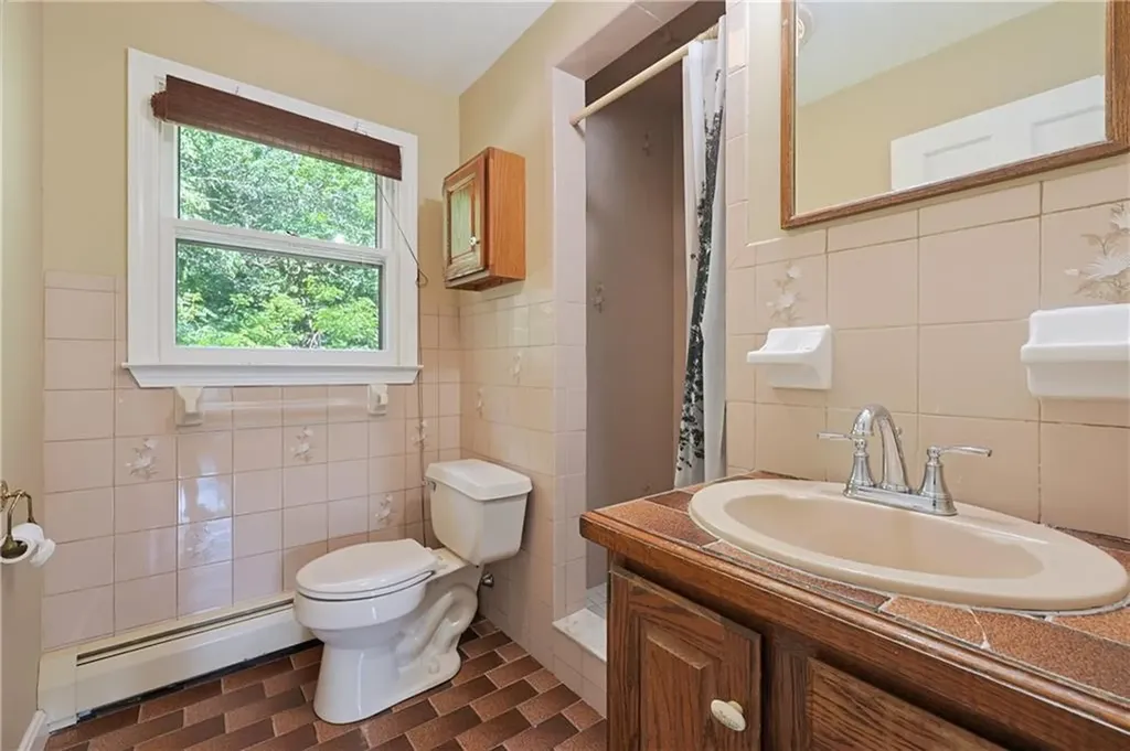 16 Blacksmith Road Cumberland RI 02864