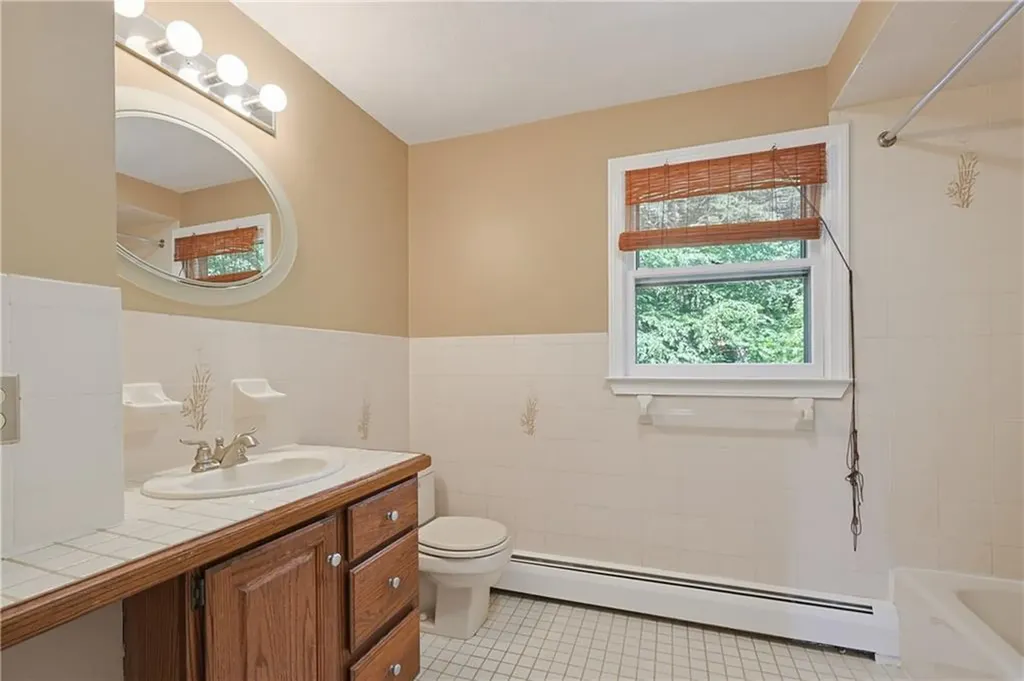 16 Blacksmith Road Cumberland RI 02864