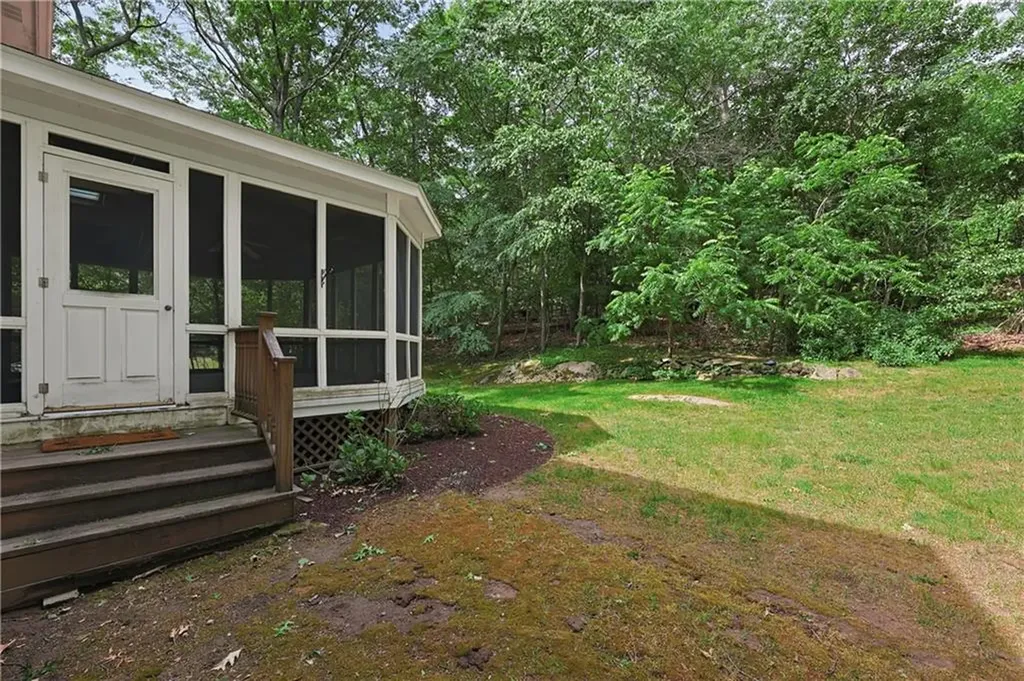 16 Blacksmith Road Cumberland RI 02864
