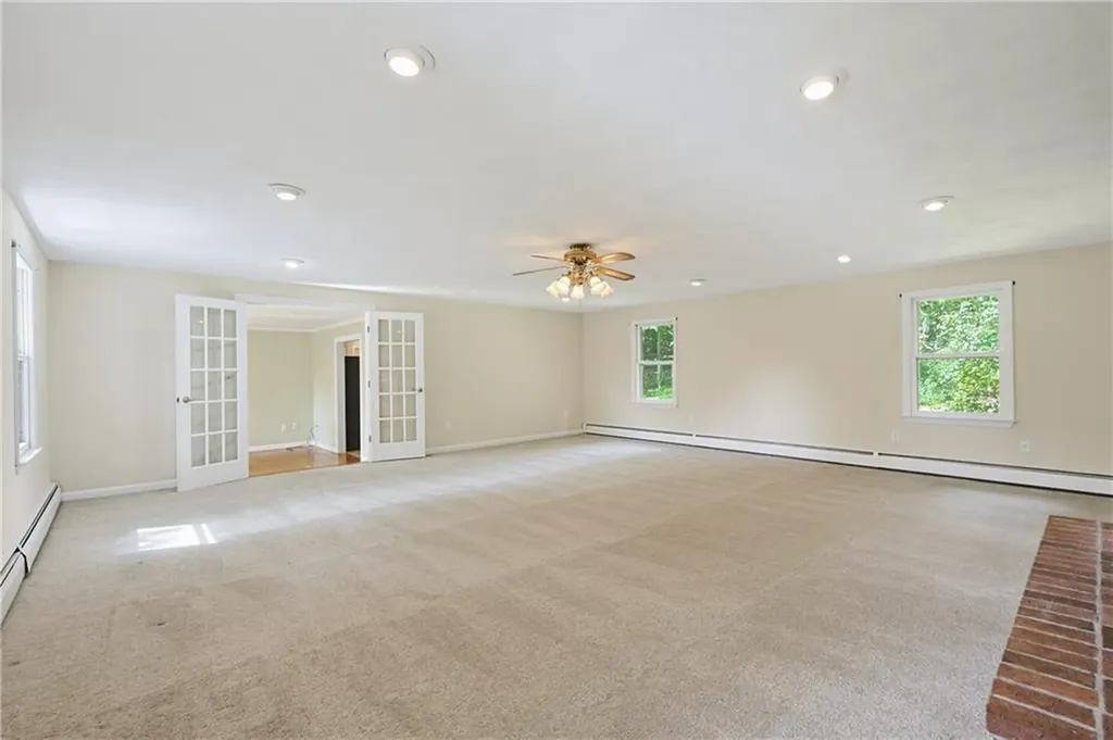 16 Blacksmith Road Cumberland RI 02864