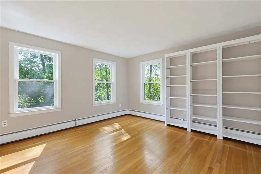 16 Blacksmith Road Cumberland RI 02864