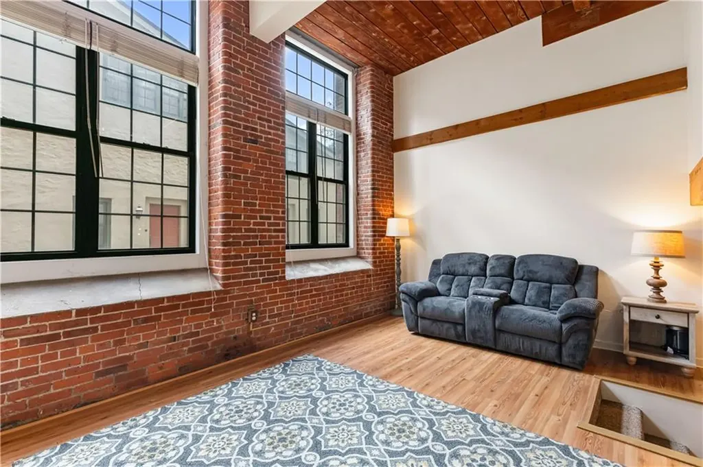 15 Higgins Street Smithfield RI 02917