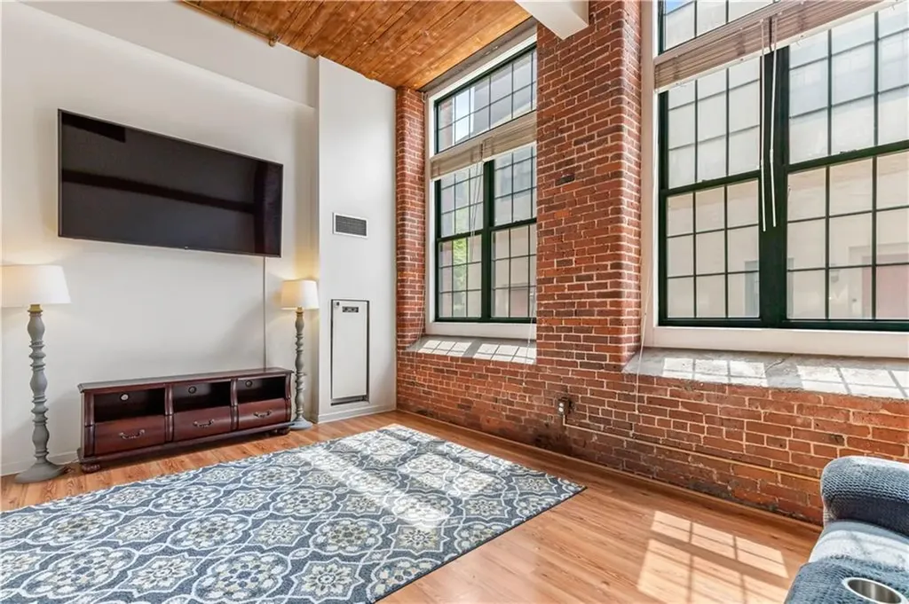 15 Higgins Street Smithfield RI 02917