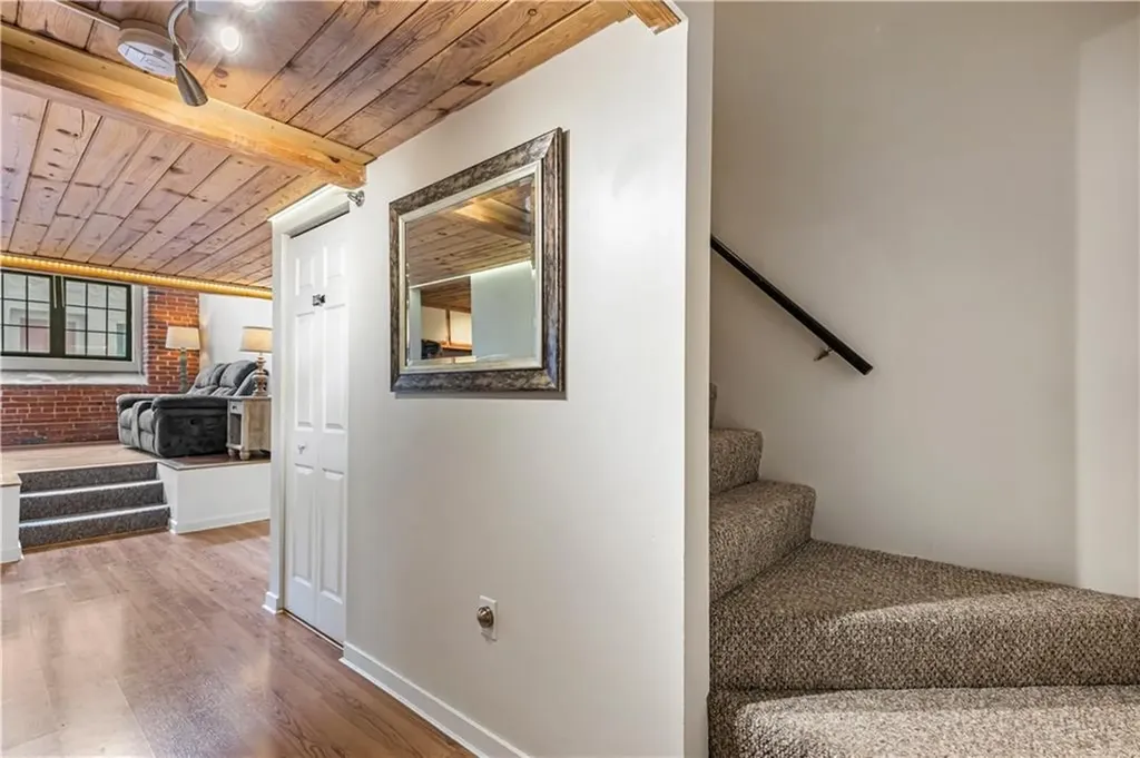 15 Higgins Street Smithfield RI 02917