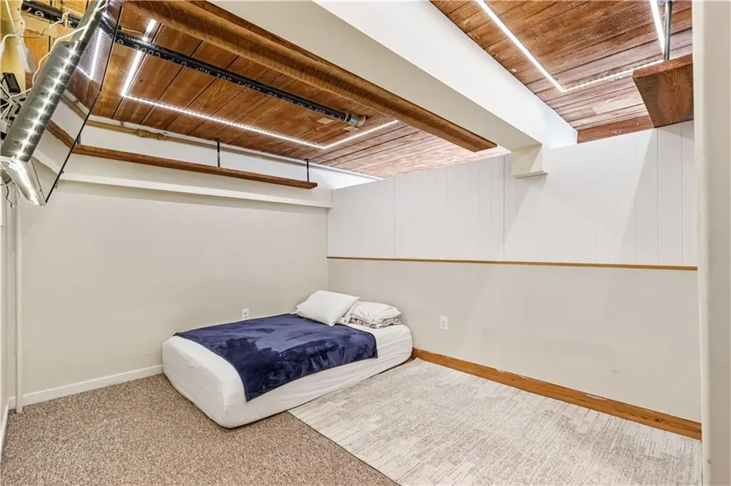 15 Higgins Street Smithfield RI 02917