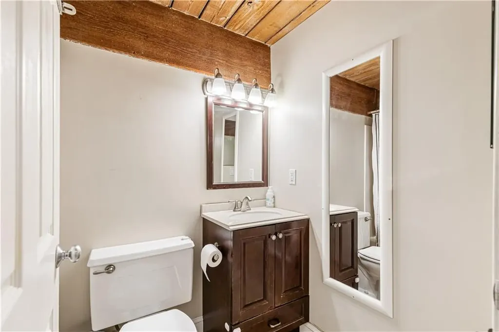 15 Higgins Street Smithfield RI 02917