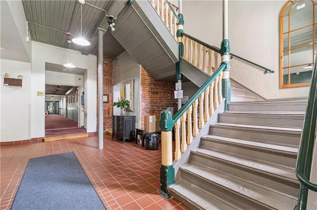 15 Higgins Street Smithfield RI 02917