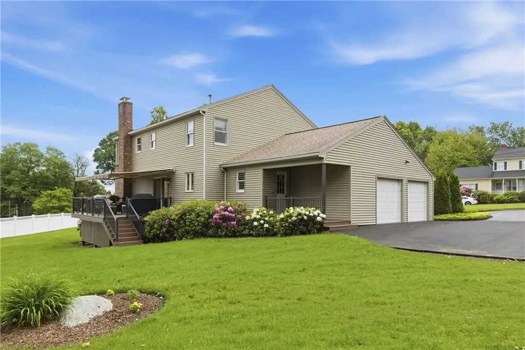 4 High Ridge Drive Lincoln RI 02865