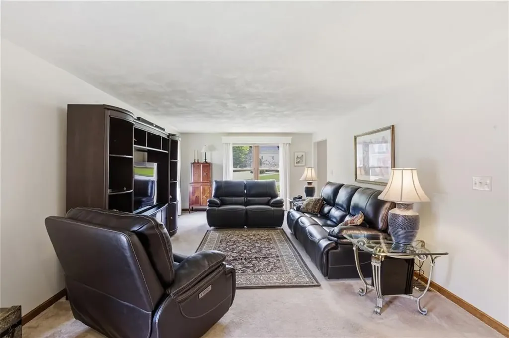4 High Ridge Drive Lincoln RI 02865
