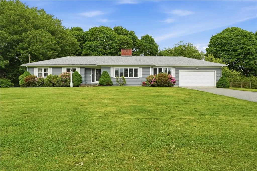 8 Wabasso Terrace Middletown RI 02842