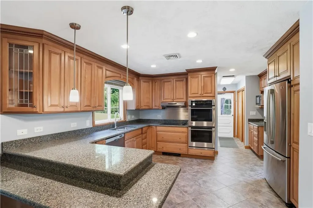 8 Wabasso Terrace Middletown RI 02842