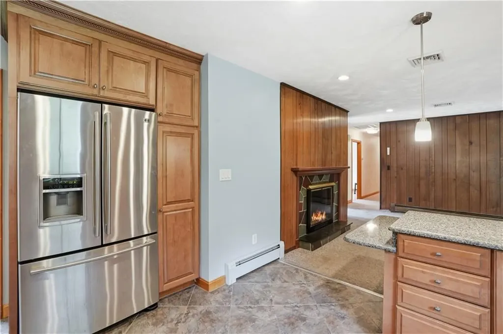 8 Wabasso Terrace Middletown RI 02842